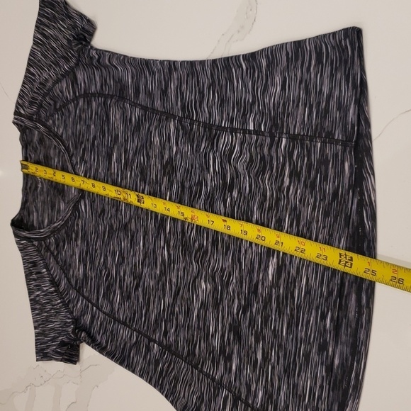 HYBA Top Black White Short Sleeve Athletic wear Women's Small - Picture 9 of 9